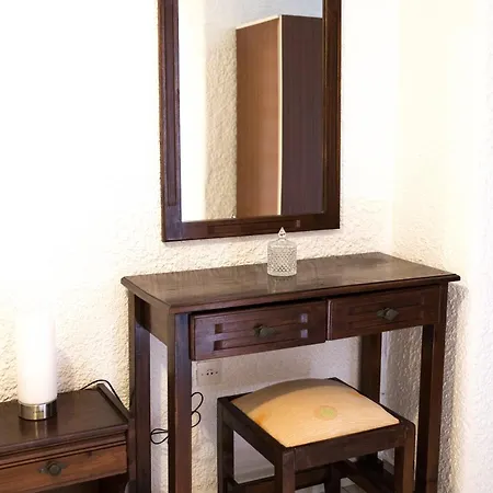 מלון דירות Haniotis 3*