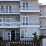 Haniotis Aparthotel 3*