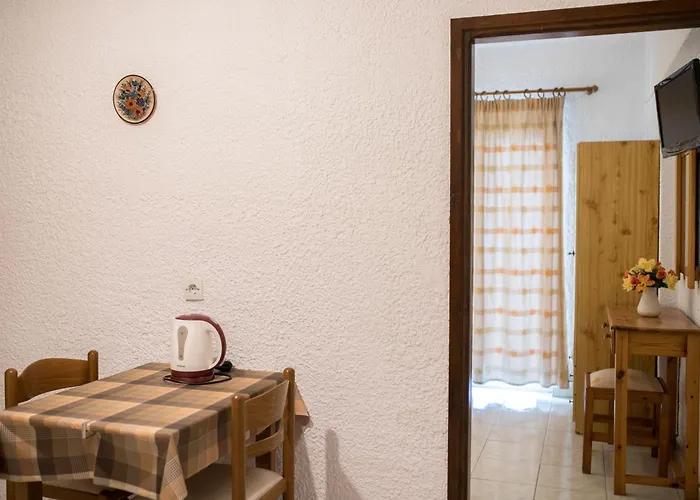 Apart Otel Haniotis 3*